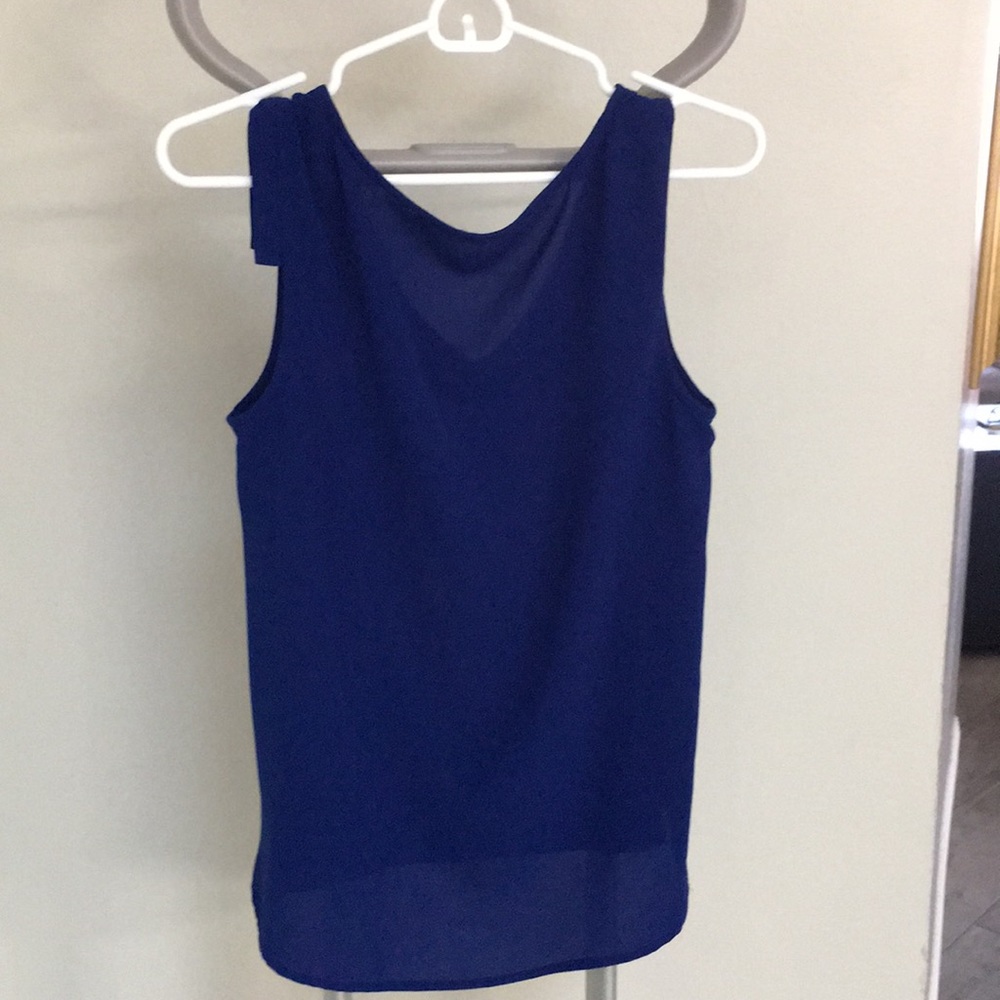 blouse - Picture 3 of 3